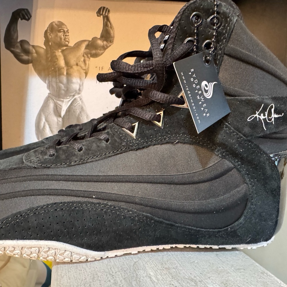 Ryderwear Black Men's Shoes.  Kai Greene weight training  sneakers.